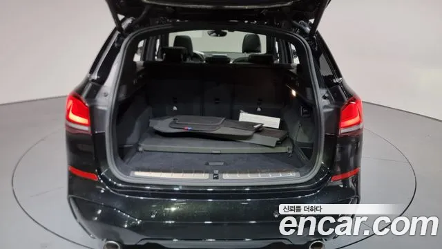 BMW X1 (F48) 2020 Черный из Кореи, фото 2