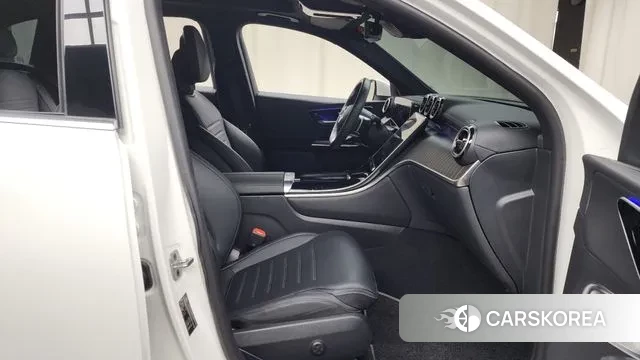 Mercedes-Benz GLC-Class X254 2024 Белый из Кореи, фото 2