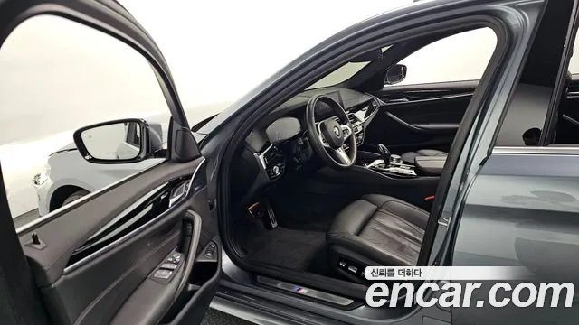 BMW 5 Series (G30) 2020 Серый из Кореи, фото 2