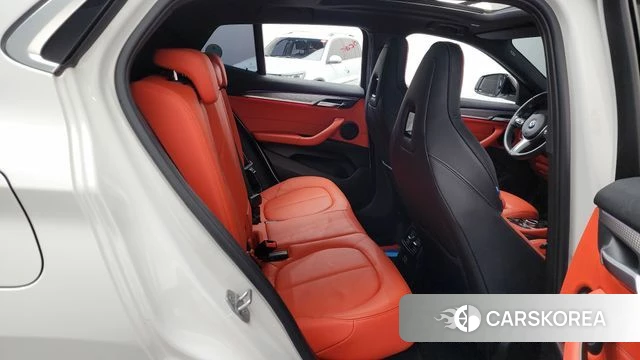 BMW X2 (F39) 2022 Белый из Кореи, фото 2