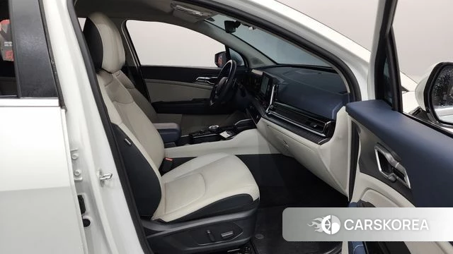 Kia Sportage 5th Generation 2022 Белый из Кореи, фото 2