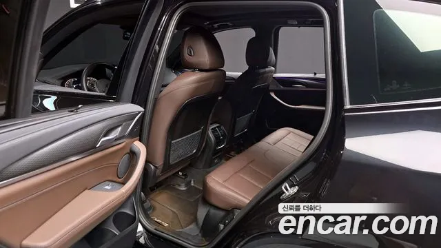 BMW X3 (G01) 2023 Черный из Кореи, фото 2