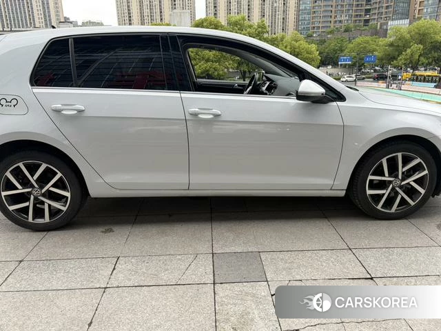 Volkswagen Golf 2020 Белый из Китая, фото 2