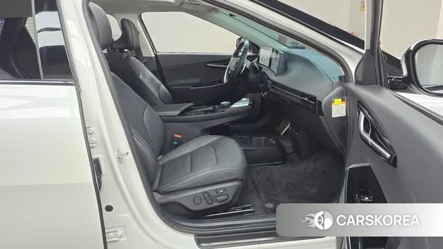 Kia EV6 2023 Белый из Кореи, фото 2