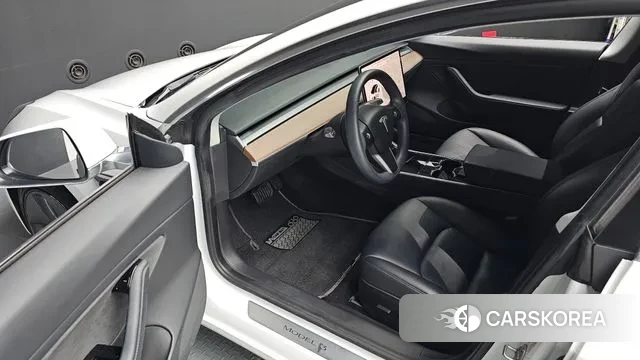 Tesla Model 3 2020 Белый из Кореи, фото 2