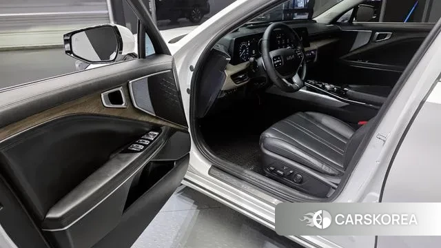 Kia K8 2023 Белый из Кореи, фото 2