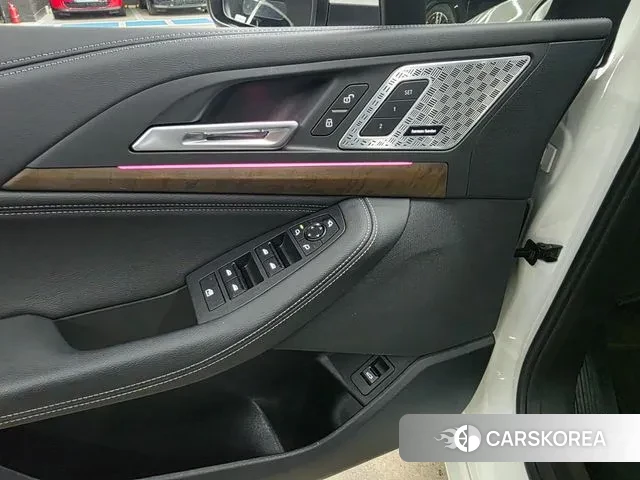 BMW 2 Series Active Tourer (U06) 2023 Белый из Кореи, фото 2