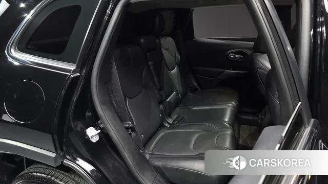 Jeep Cherokee (KL) 2018 Черный из Кореи, фото 2