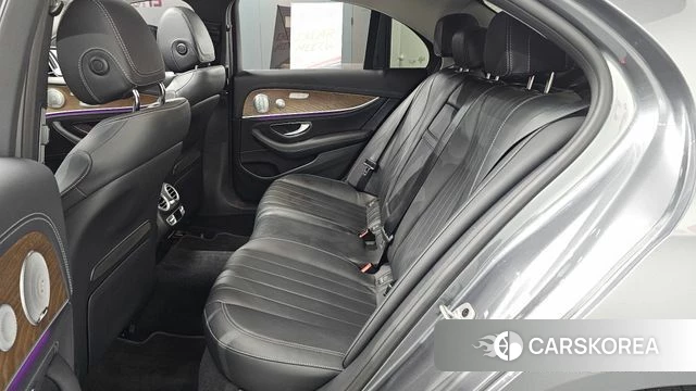 Mercedes-Benz E-Class W213 2020 Серый из Кореи, фото 2