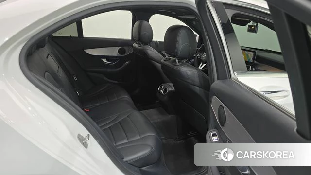 Mercedes-Benz C-Class W205 2020 Белый из Кореи, фото 2