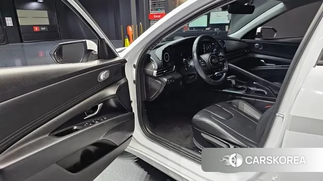 Hyundai Avante (CN7) 2021 Белый из Кореи, фото 2