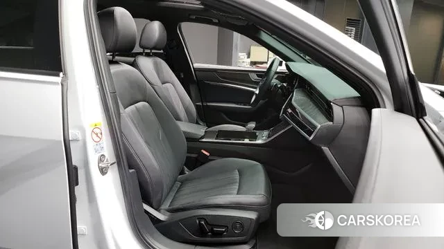 Audi A6 (C8) 2023 Белый из Кореи, фото 2