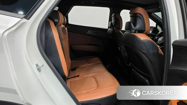 Kia Sportage 5th Generation 2022 Белый из Кореи, фото 2