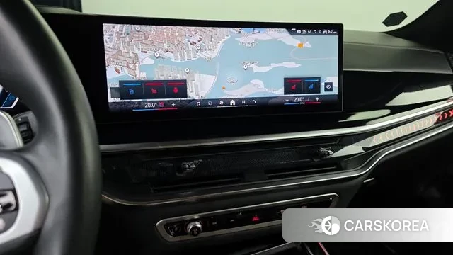 BMW X7 (G07) 2024 Черный из Кореи, фото 2