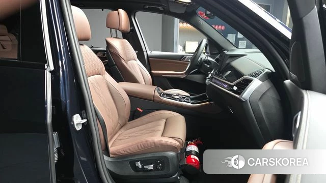 BMW X5 (G05) 2025 Черный из Кореи, фото 2
