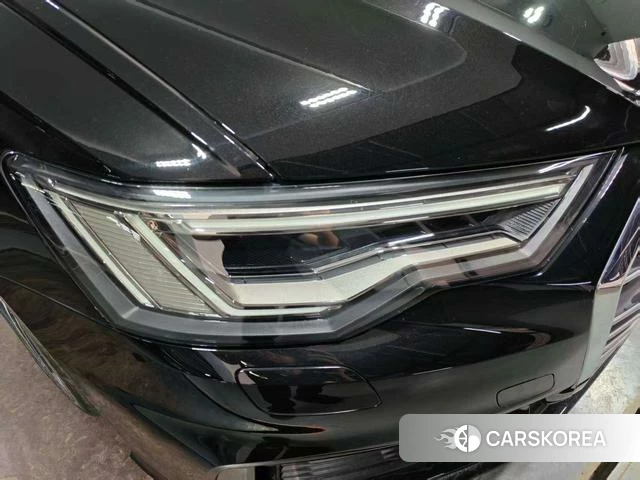 Audi A6L 2021 Черный из Китая, фото 2