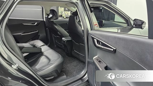 Kia EV6 2022 Серый из Кореи, фото 2