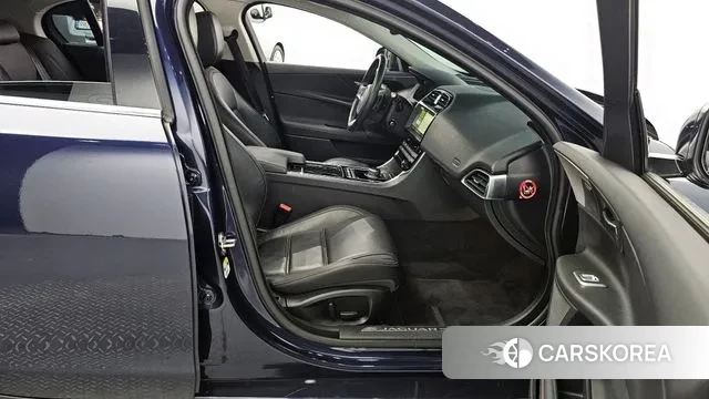 Jaguar XE 2018 Синий из Кореи, фото 2