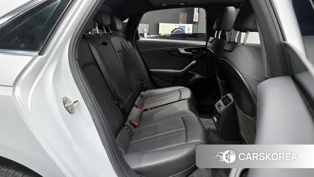 Audi A4 (B9) 2021 Белый из Кореи, фото 2