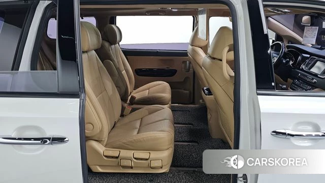 Kia The New Carnival 2018 Белый из Кореи, фото 2