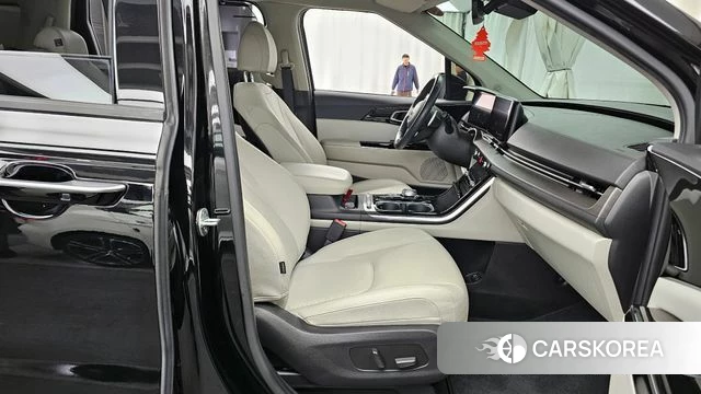 Kia Carnival 4th generation 2021 Черный из Кореи, фото 2