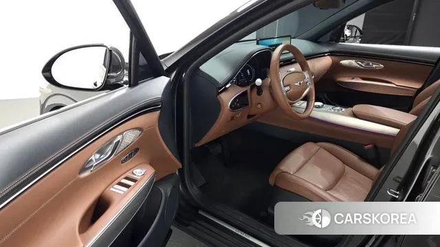 Genesis GV70 2023 Серый из Кореи, фото 2