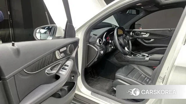 Mercedes-Benz GLC-Class X253 2018 Белый из Кореи, фото 2