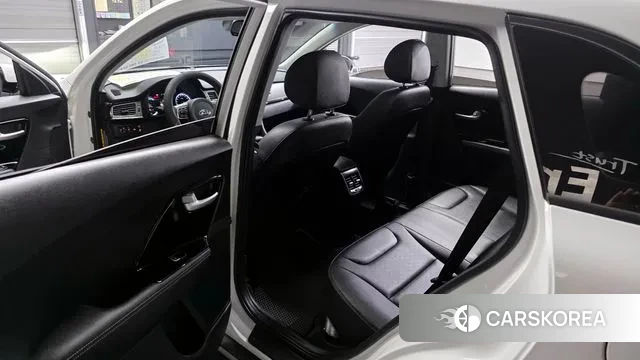 Kia Niro 2018 Белый из Кореи, фото 2