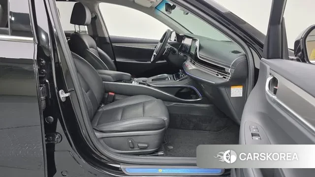 Hyundai The New Grandeur IG Hybrid 2022 Черный из Кореи, фото 2