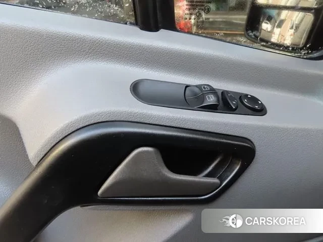 Mercedes-Benz Sprinter 2018 Черный из Кореи, фото 2