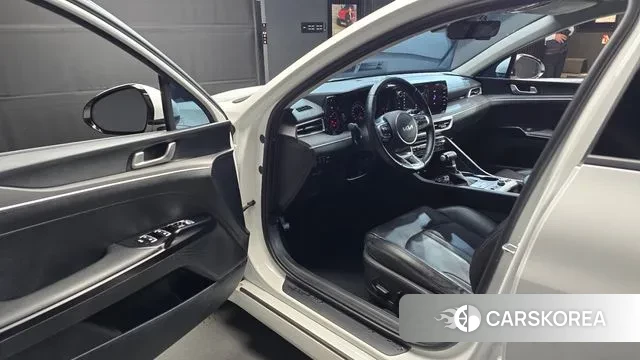 Kia K5 3rd generation 2023 Белый из Кореи, фото 2