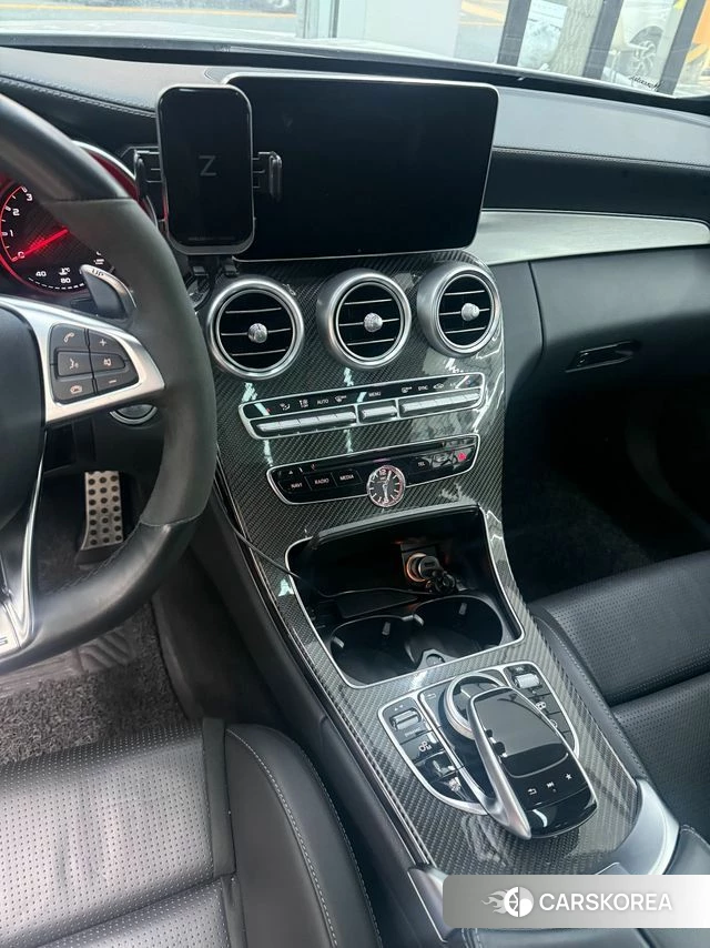 Mercedes-Benz C-Class W205 2018 Белый из Кореи, фото 2