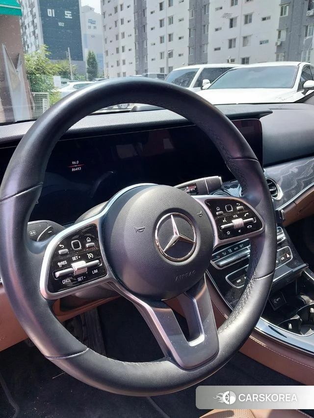 Mercedes-Benz E-Class W213 2019 Черный из Кореи, фото 2