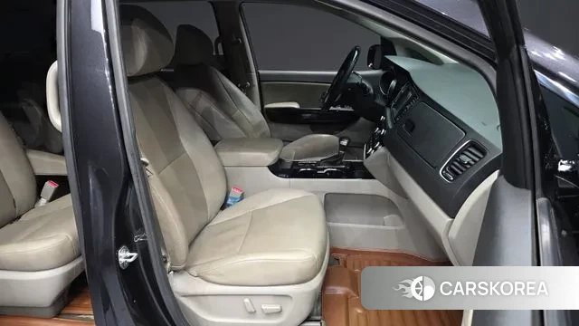 Kia The New Carnival 2018 Серый из Кореи, фото 2