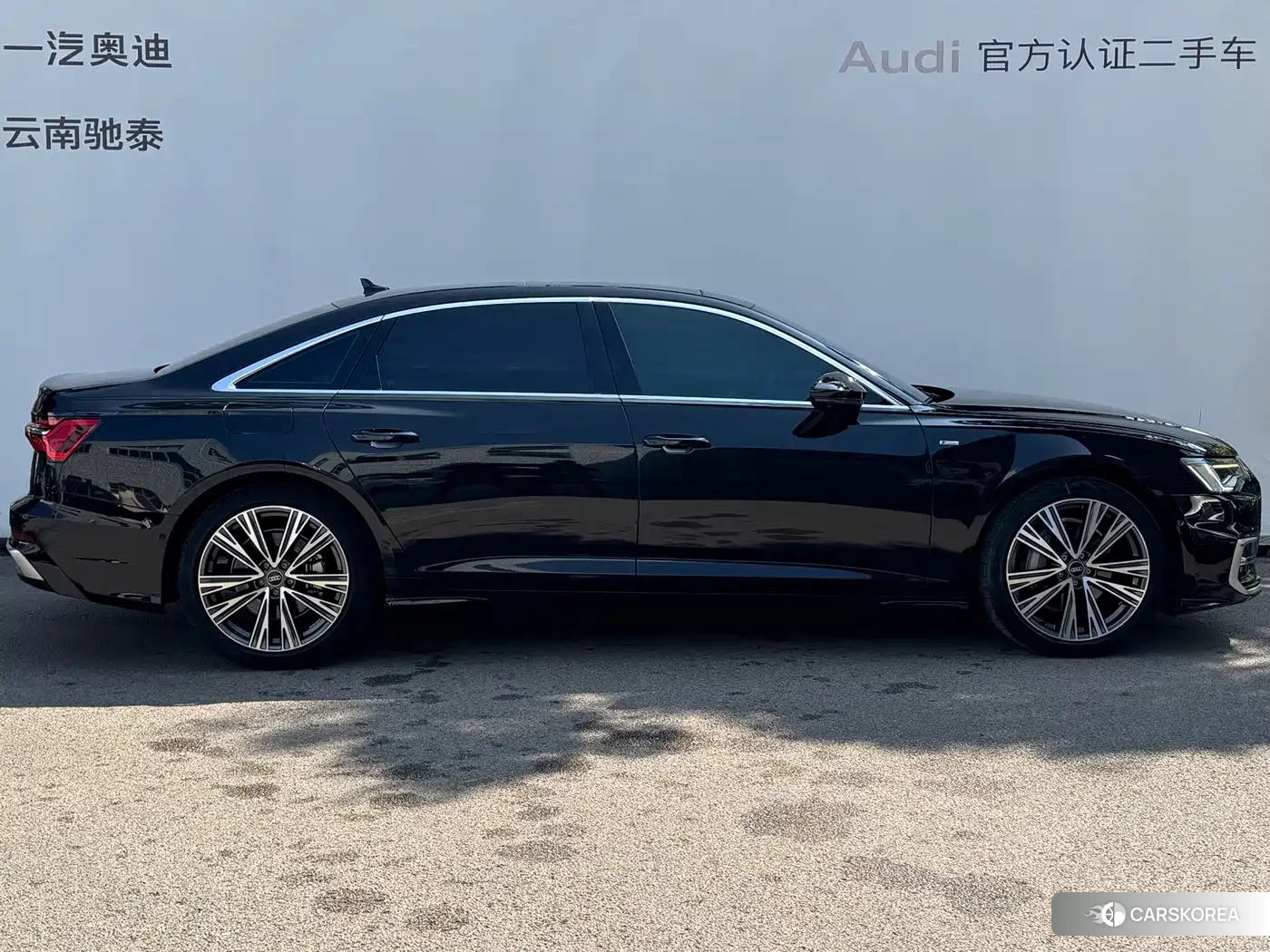 Audi A6L 2023 Черный из Китая, фото 2