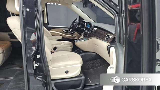 Mercedes-Benz V-Class 2021 Черный из Кореи, фото 2