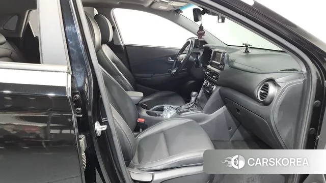 Hyundai Kona 2019 Черный из Кореи, фото 2