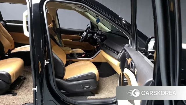 Kia Carnival 4th generation 2022 Черный из Кореи, фото 2