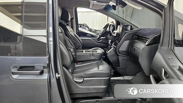 Hyundai Staria 2021 Серый из Кореи, фото 2