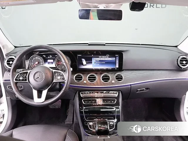 Mercedes-Benz E-Class W213 2020 Белый из Кореи, фото 2