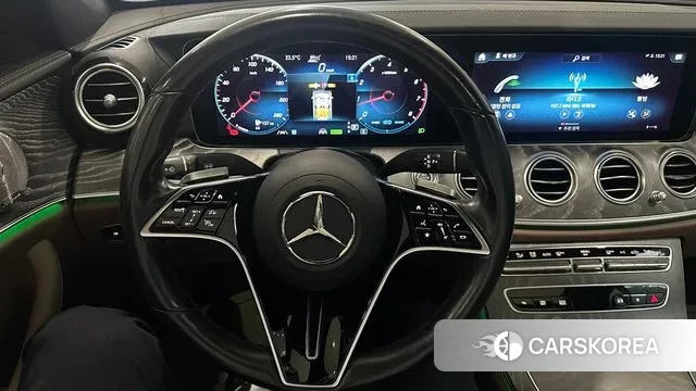 Mercedes-Benz E-Class W213 2022 Белый из Кореи, фото 2