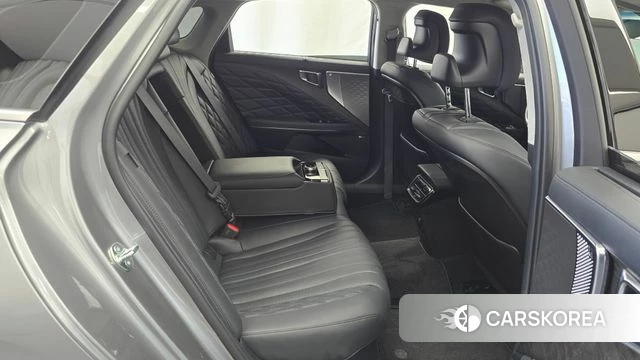 Kia K8 Hybrid 2023 Серебристо-серый из Кореи, фото 2