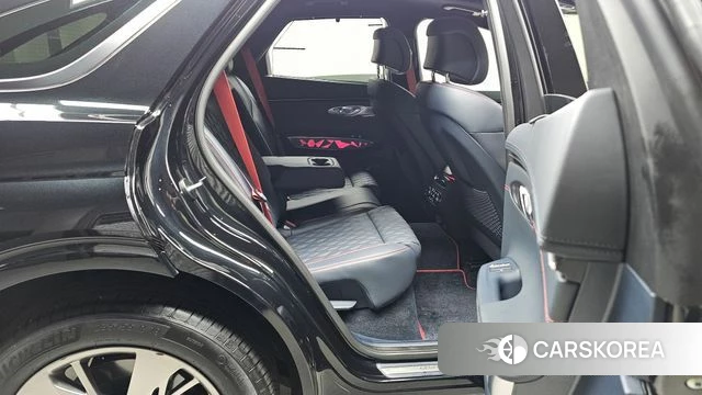 Genesis GV70 2023 Черный из Кореи, фото 2