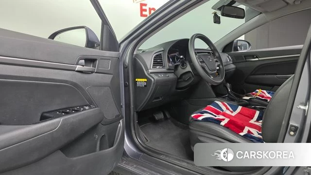 Hyundai Avante AD 2018 Серый из Кореи, фото 2