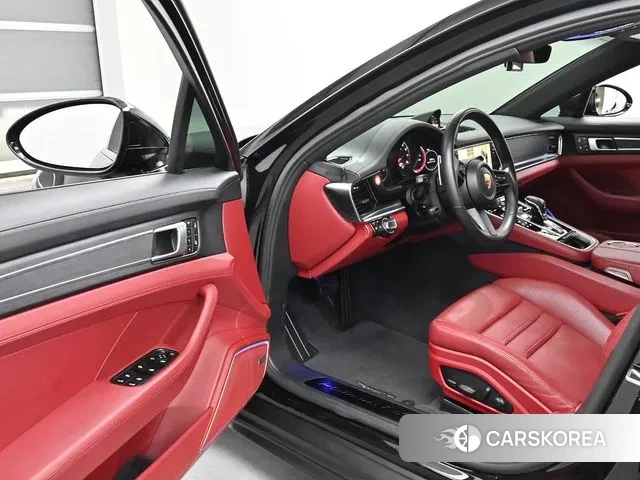 Porsche Panamera (971) 2022 Черный из Кореи, фото 2