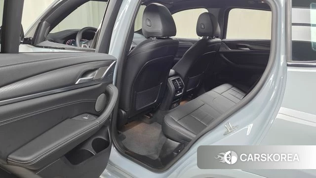 BMW X4 (G02) 2025 Серебристо-серый из Кореи, фото 2