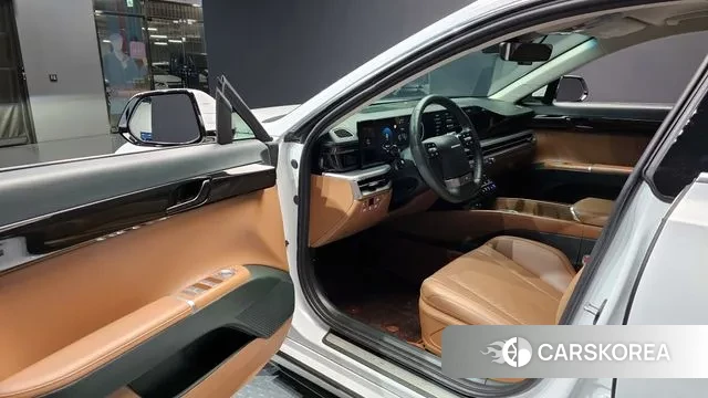 Hyundai Grandeur Hybrid (GN7) 2023 Белый из Кореи, фото 2