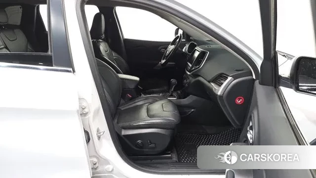 Jeep Cherokee (KL) 2018 Белый из Кореи, фото 2