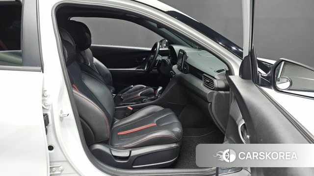 Hyundai Veloster (JS) 2018 Белый из Кореи, фото 2