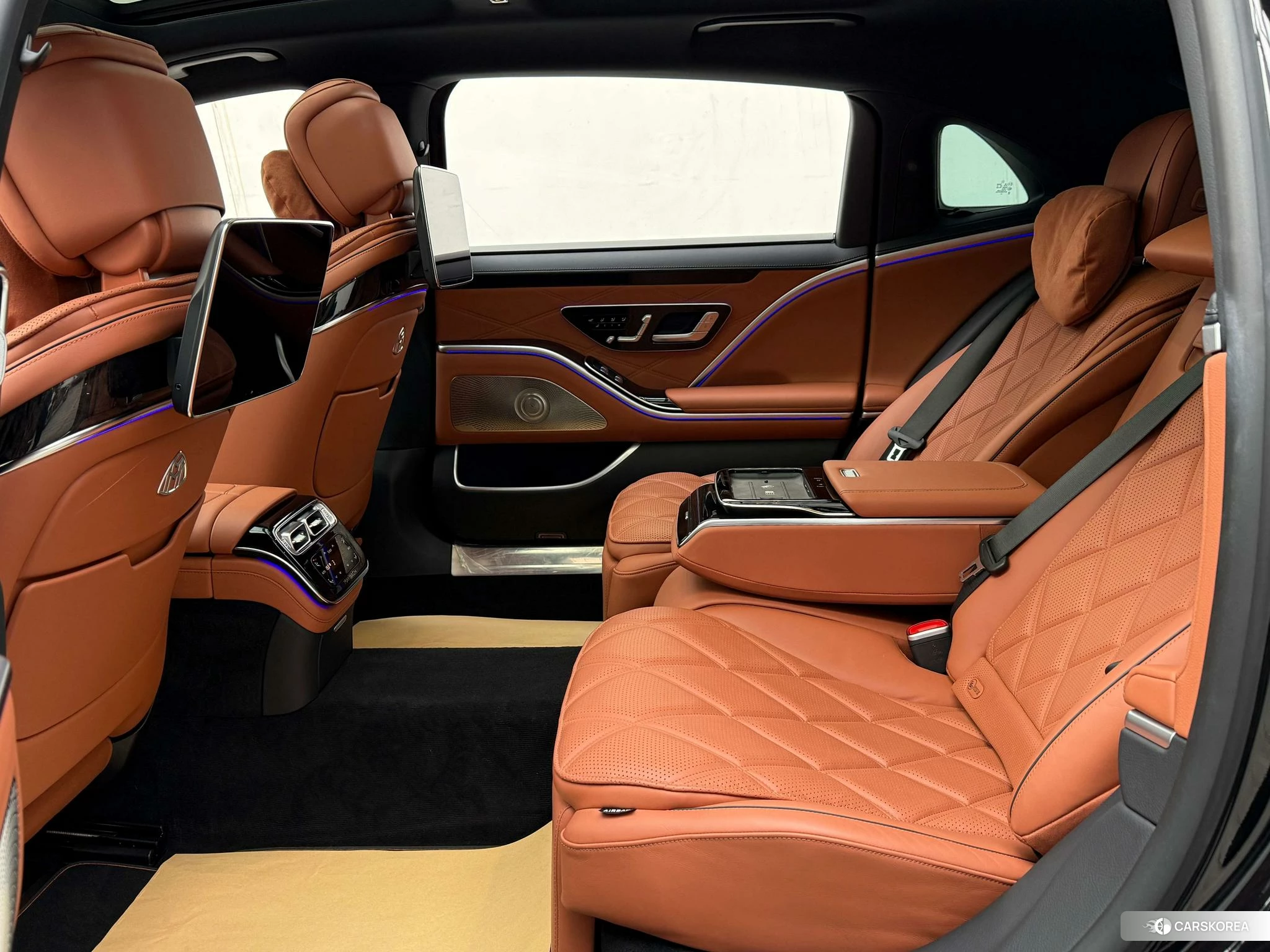 Mercedes-Benz Maybach S-class 2023 Черный из Китая, фото 2